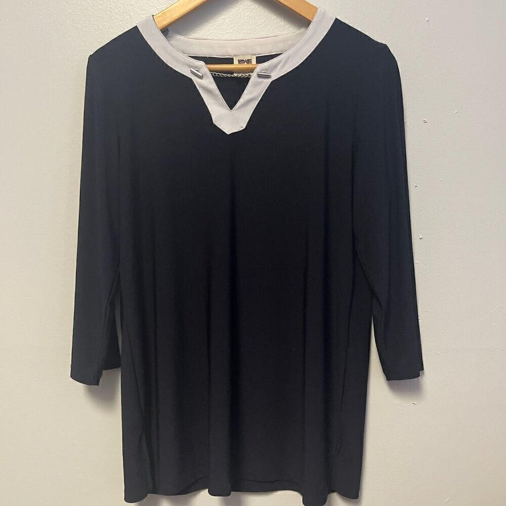 0524-11 Anne Klein Navy  Blouse